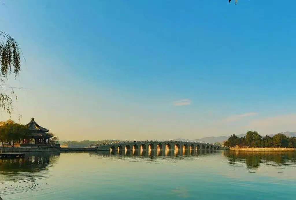 爆款北京大巴往返四日游