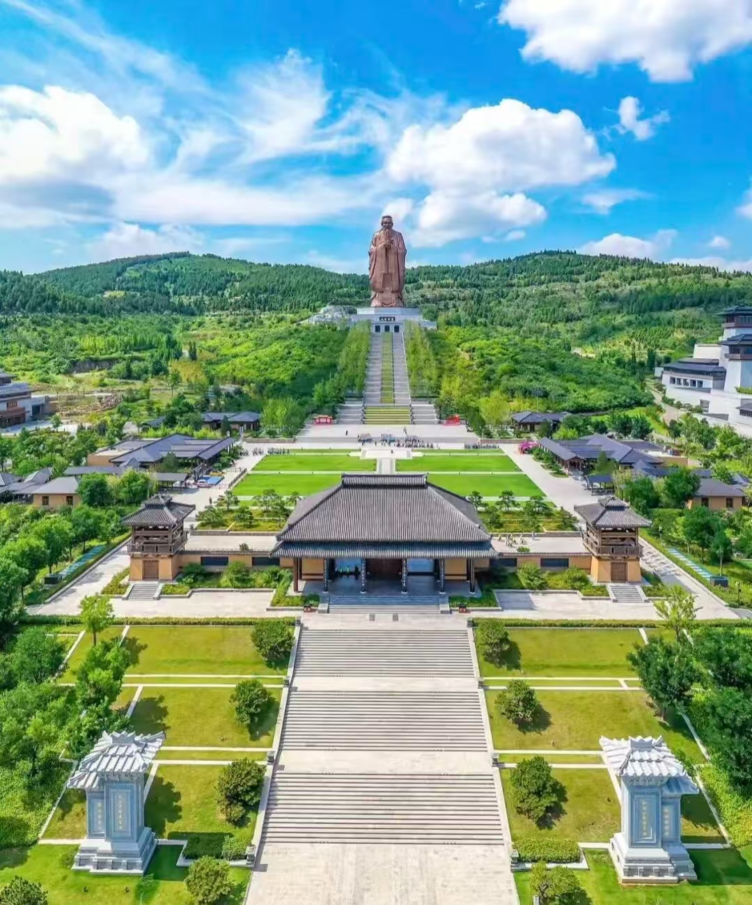曲阜、尼山、微山湖红河湿地、台儿庄四日游